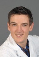 Dr.  Christian Steuer